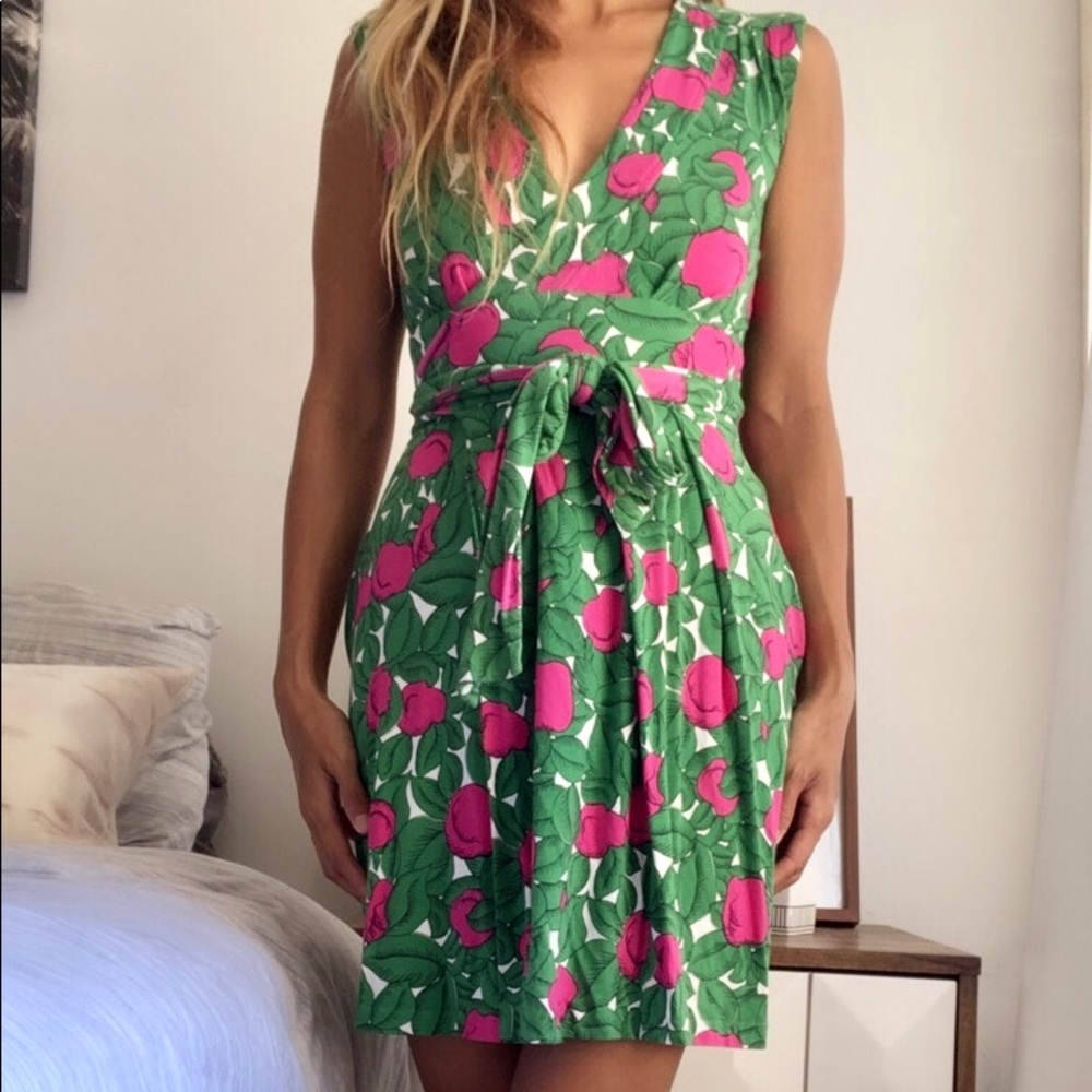 DVF Diane Von Furstenberg Jersey wrap dress size 2